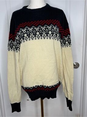 Vintage 90s Cream Navy Nordic Print Crewneck Sweater Knit